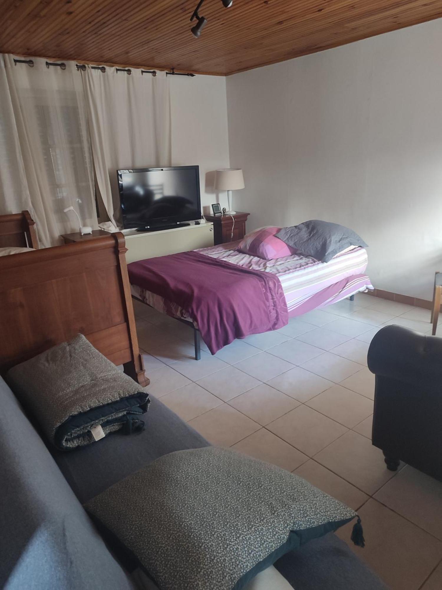 Maison Plain Pied, 2 Chambres, Longere Typique , Fraiche, Dans Bourg Avec Tous Commerces Luçay-le-Mâle Exterior foto